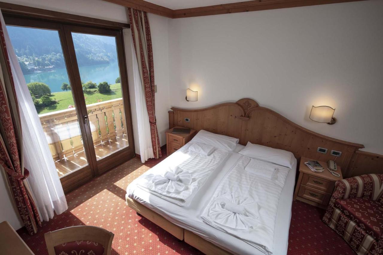 Ariston Lake View Hotel Molveno Luaran gambar