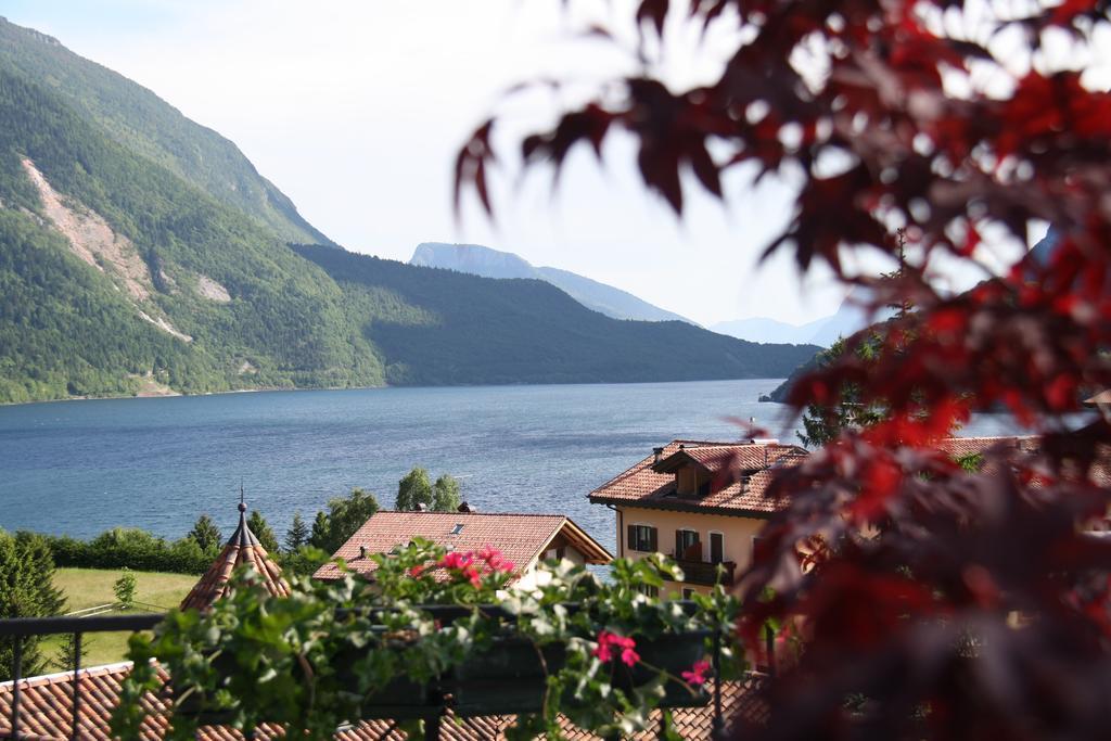 Ariston Lake View Hotel Molveno Luaran gambar