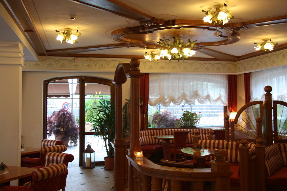 Ariston Lake View Hotel Molveno Luaran gambar